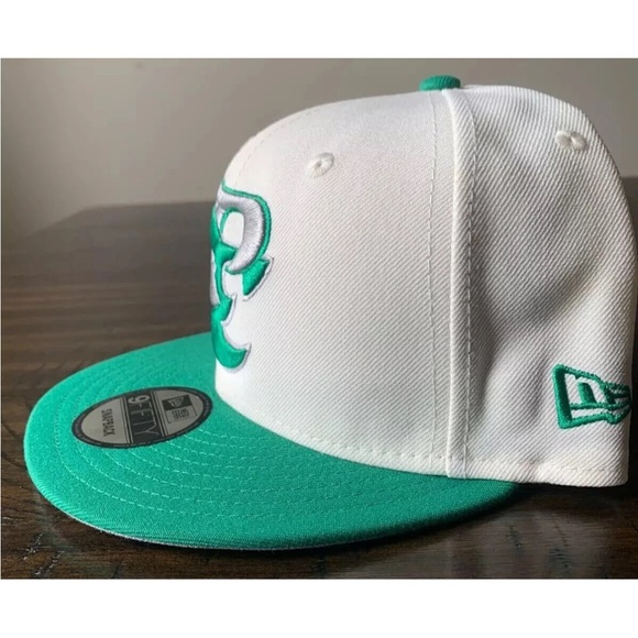 Philadelphia Eagles NFL White and Green Cap - Picture 3 of 7